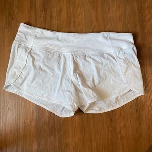 Lululemon Speed Up 2.5 shorts SZ 12 White
